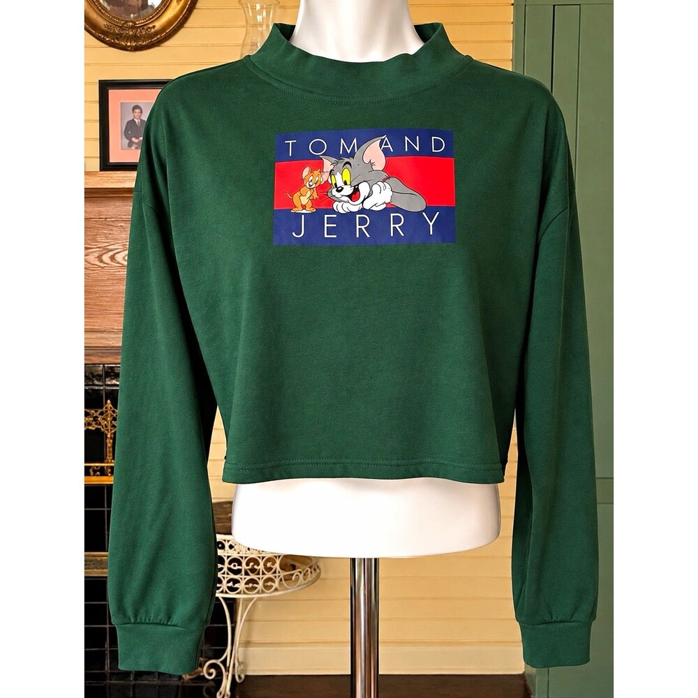 Tom and Jerry Women’s Green Crop Top Long Sleeve Graphic Shirt 44” Bust